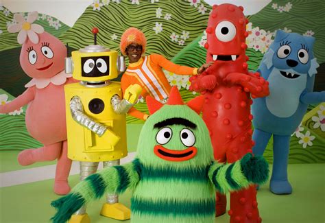 gabba gabba gabba gabba|yo gabba tv show.